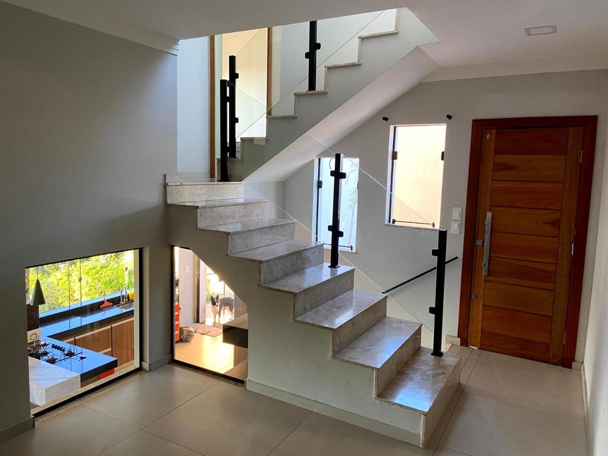 Casa Com Piscina Fundo Pra Represa E Ar Condicionado Casinhabrancadevaranda Ijaci エクステリア 写真