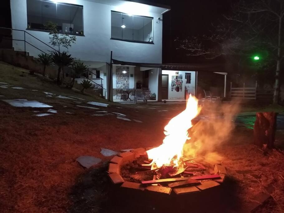 Casa Com Piscina Fundo Pra Represa E Ar Condicionado Casinhabrancadevaranda Ijaci エクステリア 写真