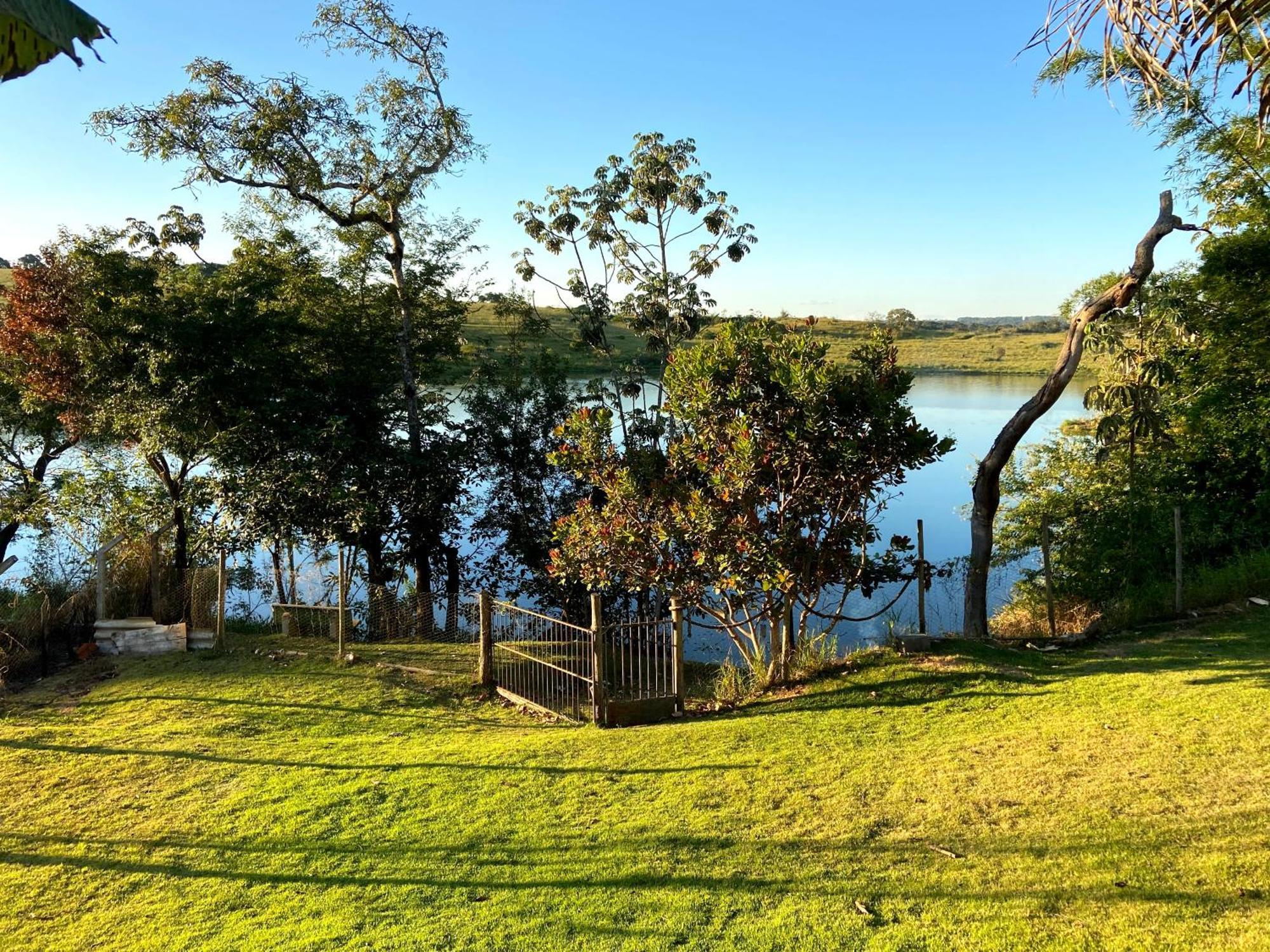 Casa Com Piscina Fundo Pra Represa E Ar Condicionado Casinhabrancadevaranda Ijaci エクステリア 写真